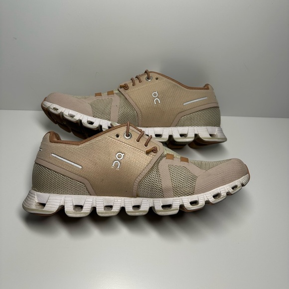 On Cloud Womens Rose/Sand Sneakers - Picture 6 of 9